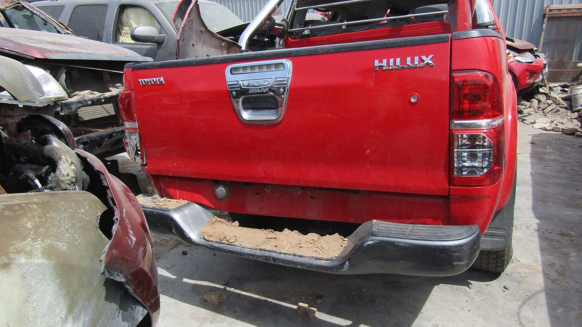 Desarme TOYOTA HILUX 2012