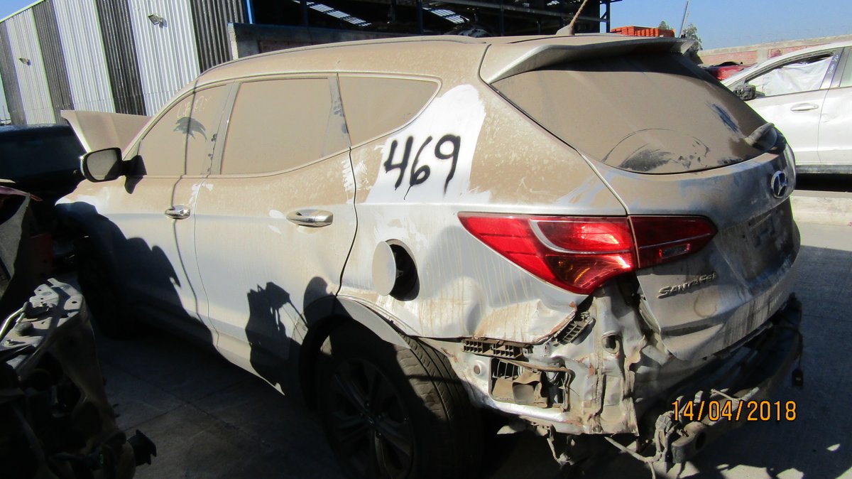 Repuestos Hyundai Santa Fe 2013 2.4 bencinero 4x2 en Desarme
