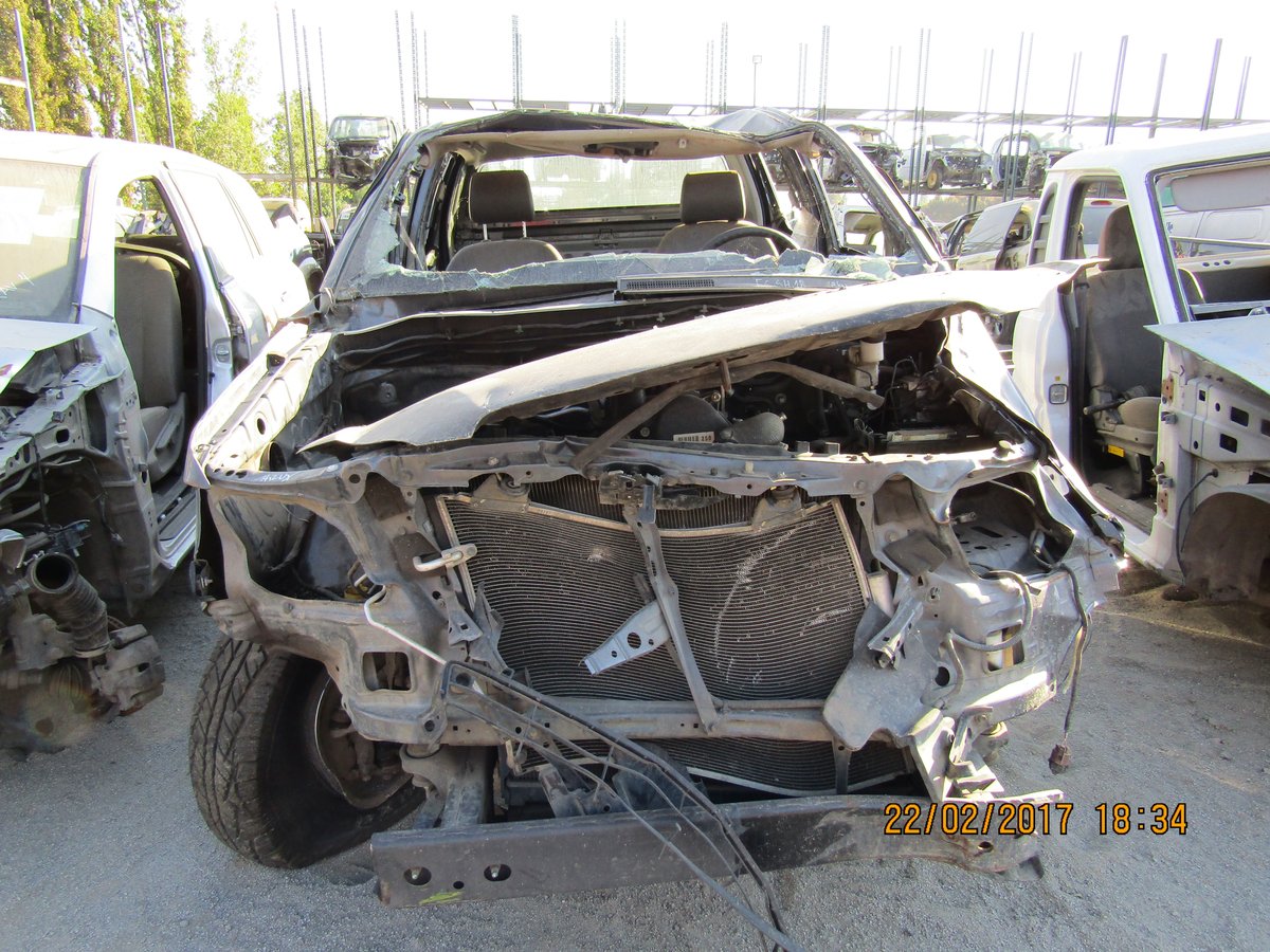 Desarme TOYOTA HILUX 2013