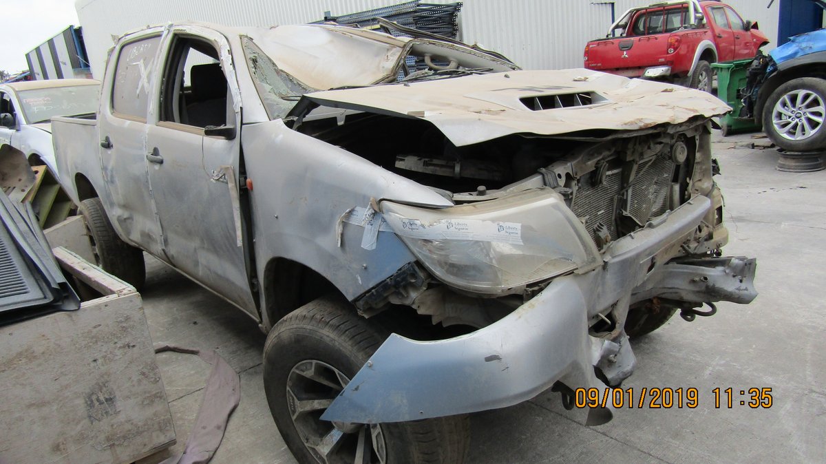 Desarme TOYOTA HILUX 2015