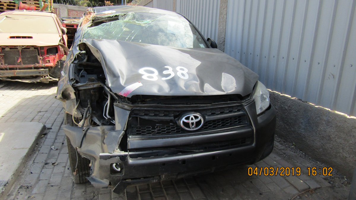 Desarme TOYOTA RAV4 2013